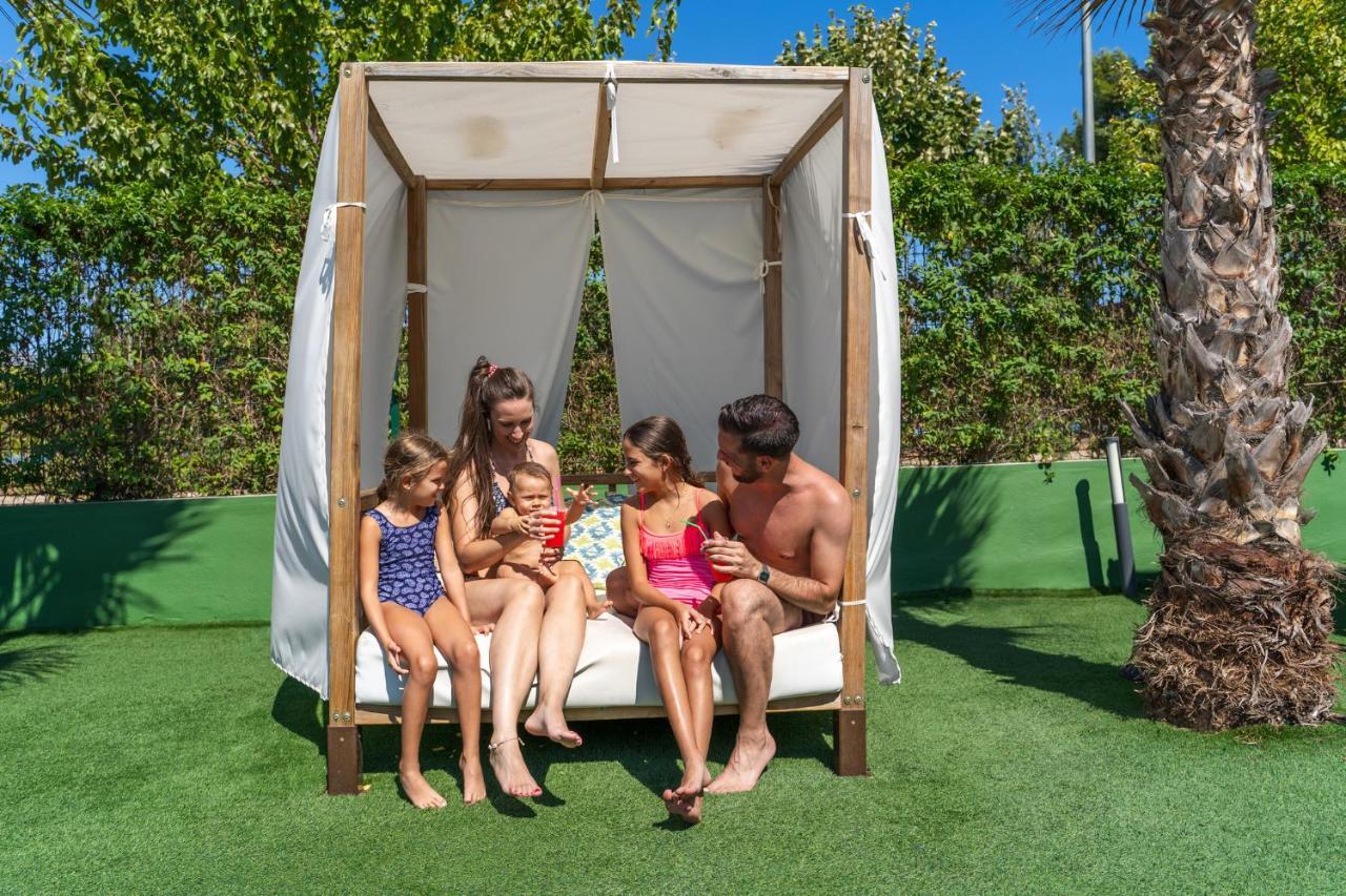 Готель Magic Robin Hood El Albir Екстер'єр фото
